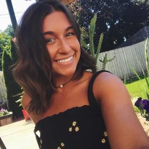 Meet your Posher, Alexis